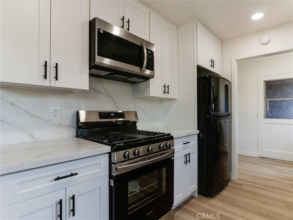 21443 Verne Avenue - Photo 7