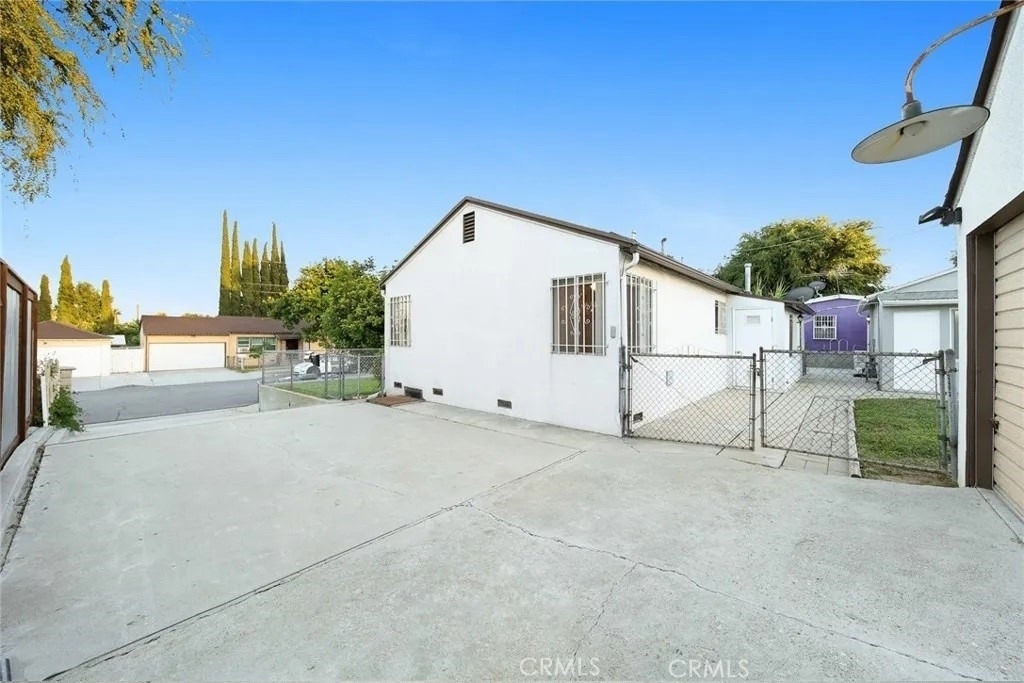 2479 Stevens - Photo 1