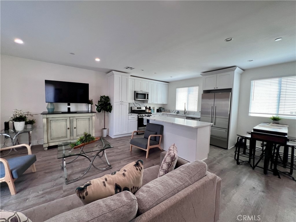 13927 Chadron Ave - Photo 7