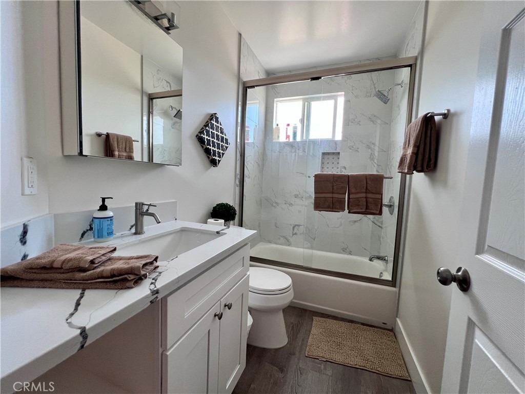 13927 Chadron Ave - Photo 16