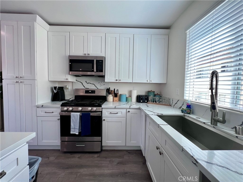 13927 Chadron Ave - Photo 20