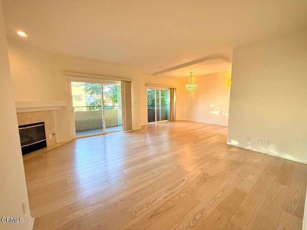 1811 Manning - Photo 8