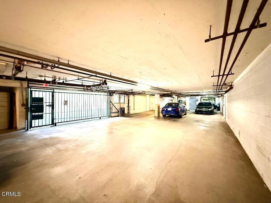 1811 Manning - Photo 38