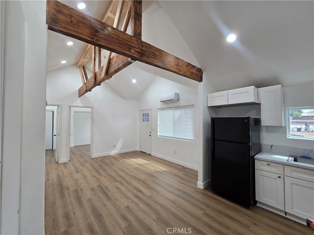 4728 Hillside - Photo 14