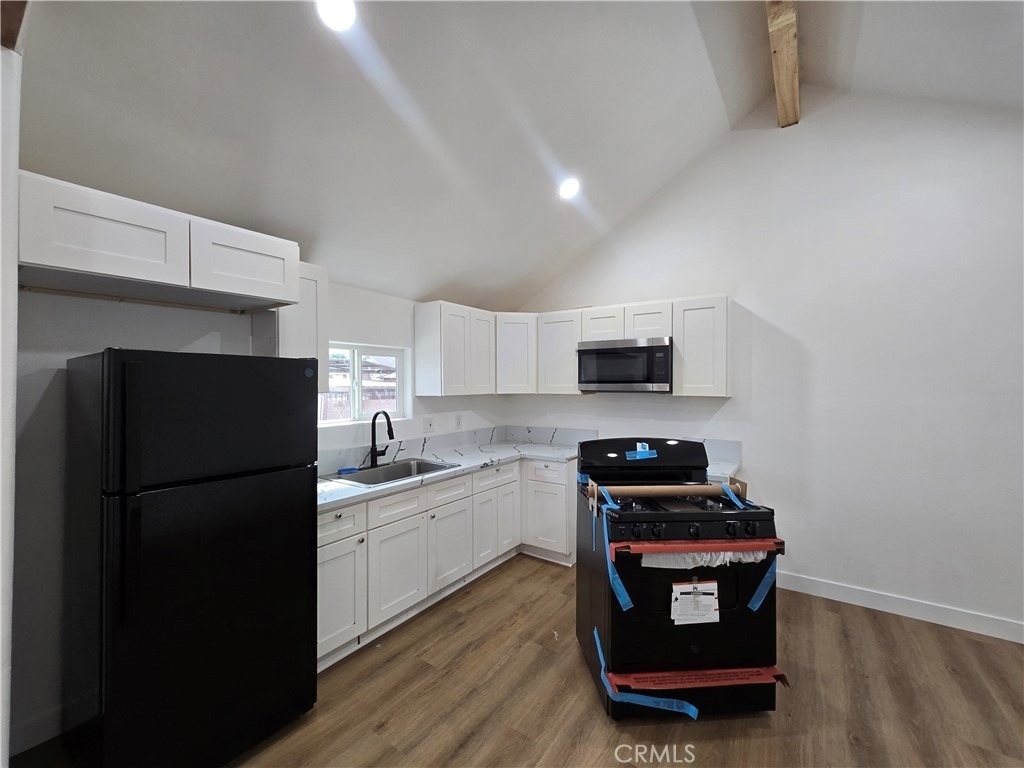 4728 Hillside - Photo 5