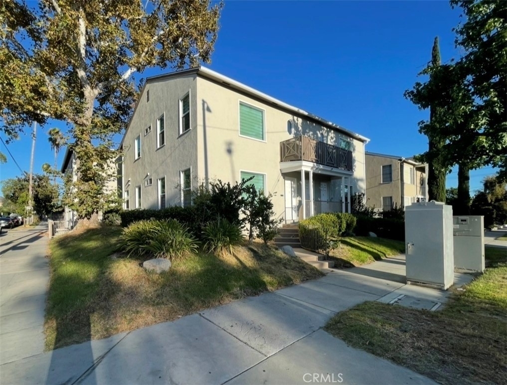 202 S Chevy Chase Drive - Photo 14