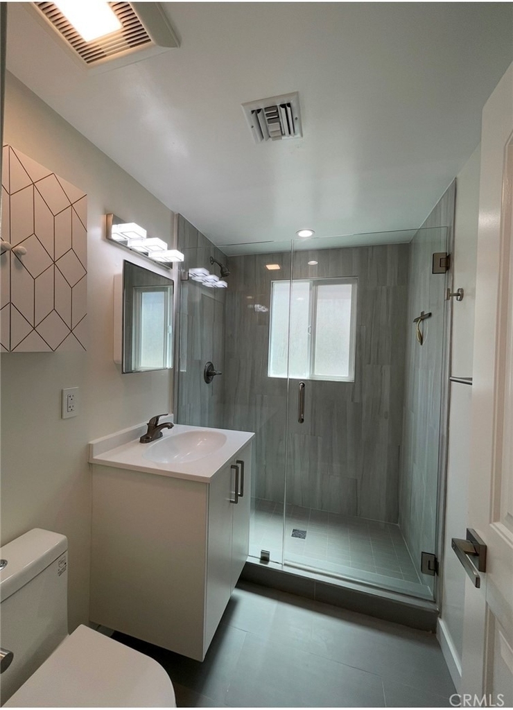 202 S Chevy Chase Drive - Photo 9