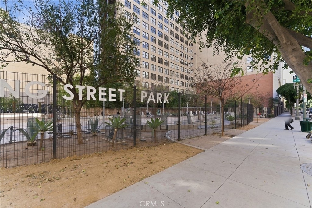 460 S Spring - Photo 9
