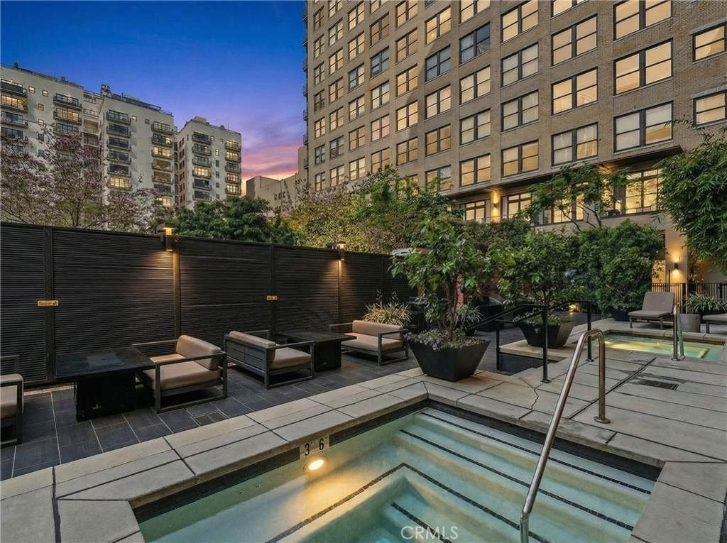 460 S Spring - Photo 6