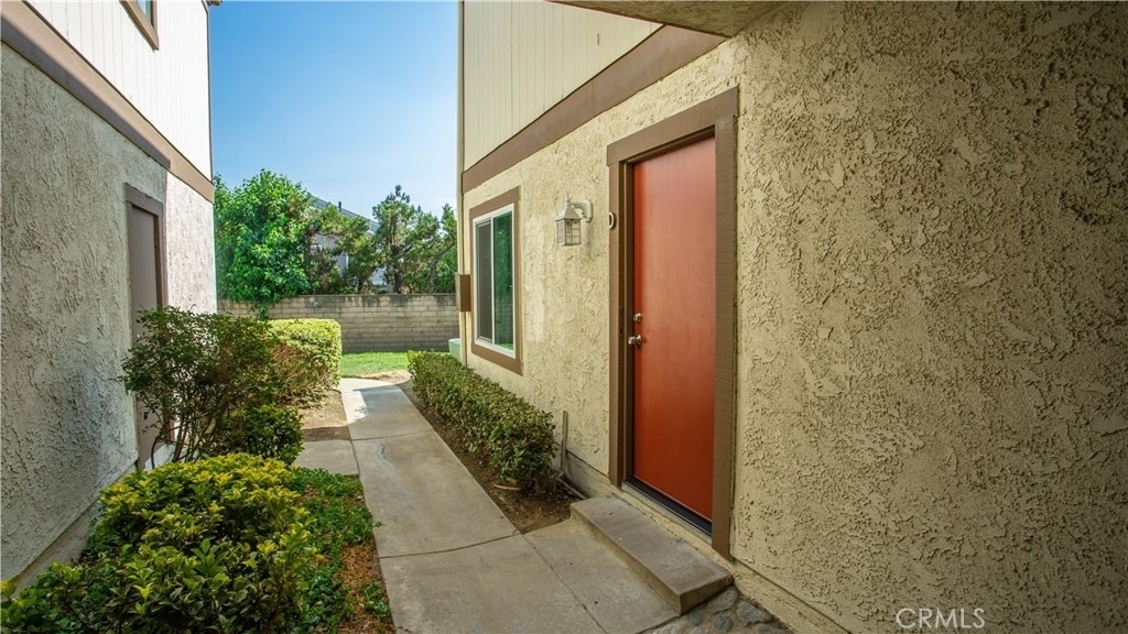 1216 S Cypress - Photo 1