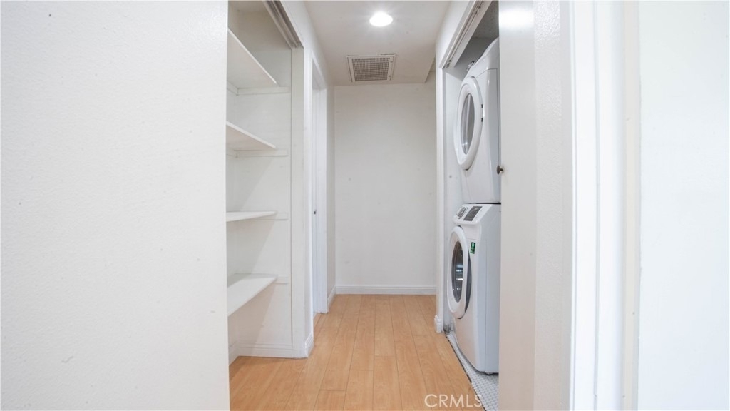 1216 S Cypress - Photo 11