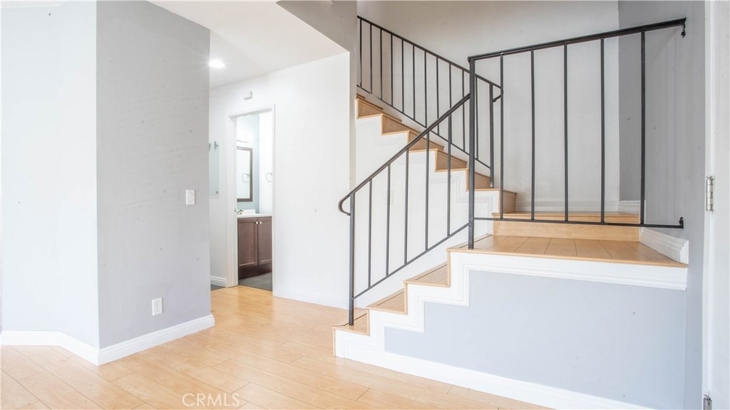 1216 S Cypress - Photo 10