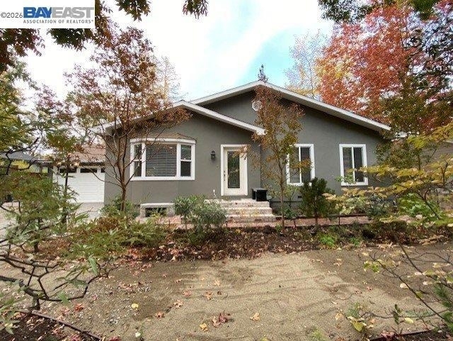 105 Roberta Ave - Photo 1