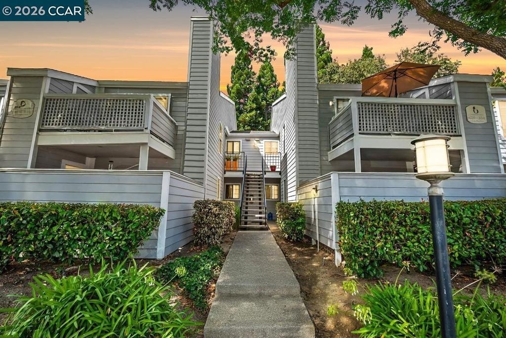 332 Eastridge Dr - Photo 1