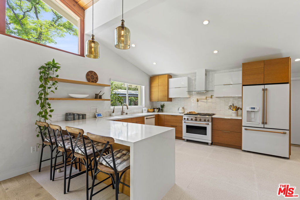23023 Gainford Street - Photo 4