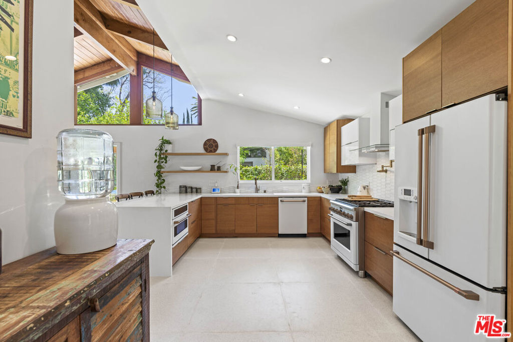 23023 Gainford Street - Photo 3