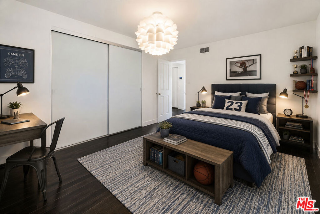 4645 Petit Avenue - Photo 14