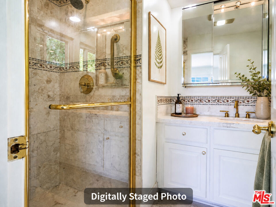 4645 Petit Avenue - Photo 20