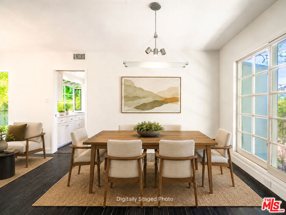 4645 Petit Avenue - Photo 2