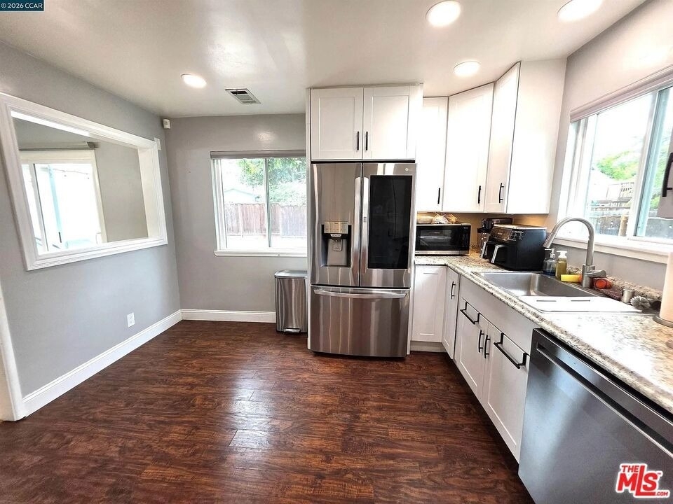 2068 Revere Drive - Photo 4