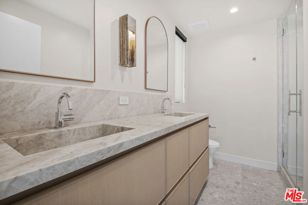 426 Arnaz Drive - Photo 3