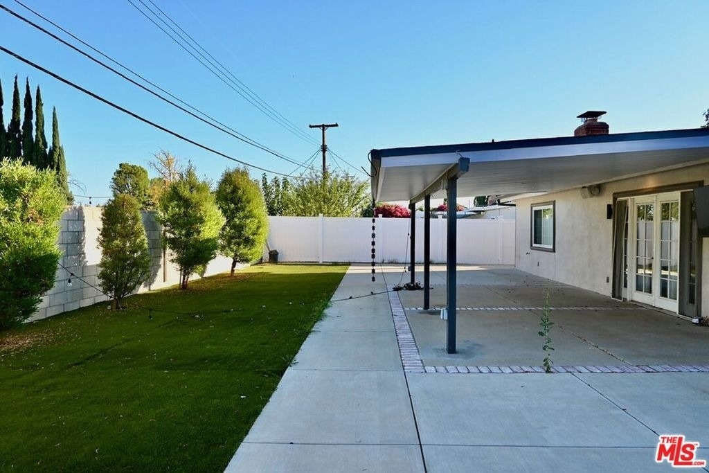 9716 Casaba Avenue - Photo 22
