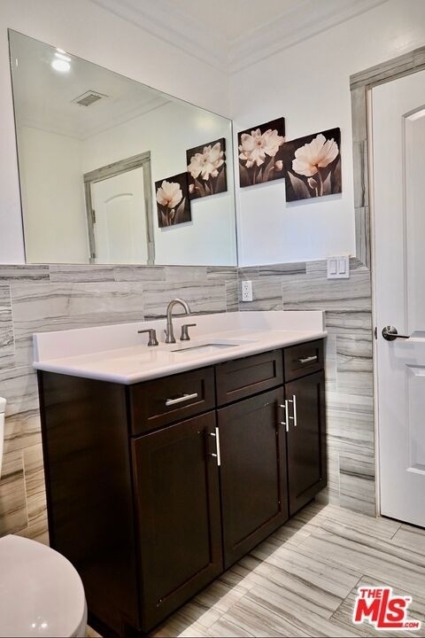 9716 Casaba Avenue - Photo 9