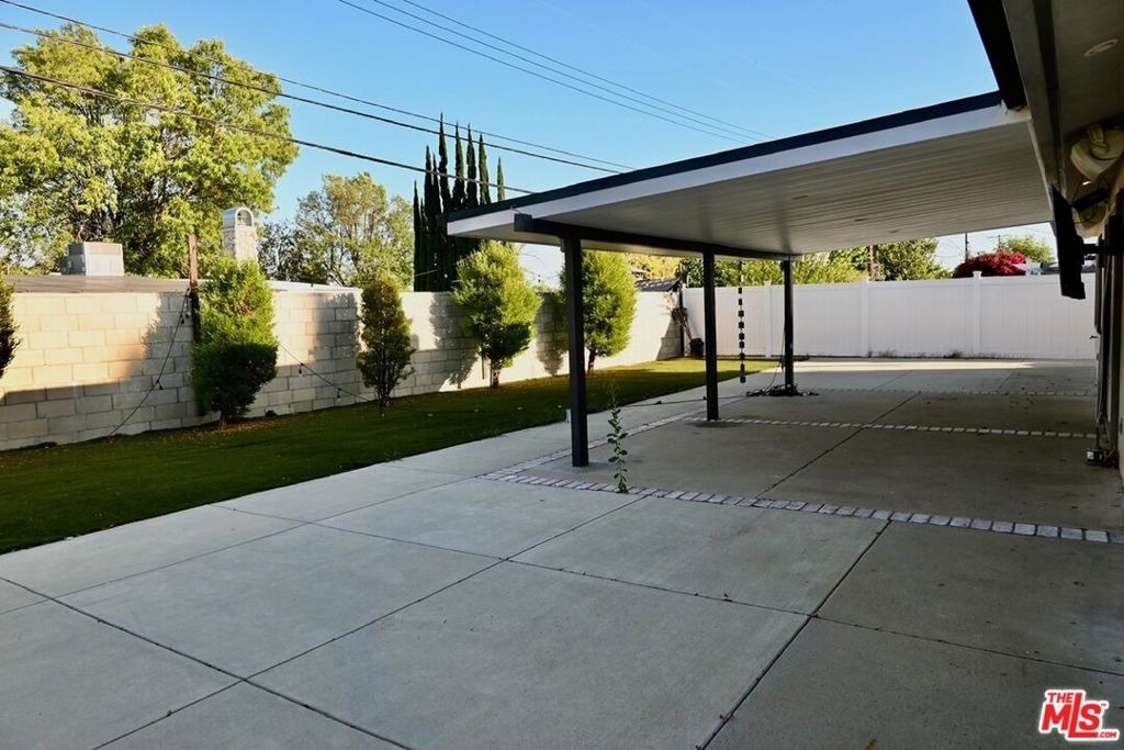9716 Casaba Avenue - Photo 24