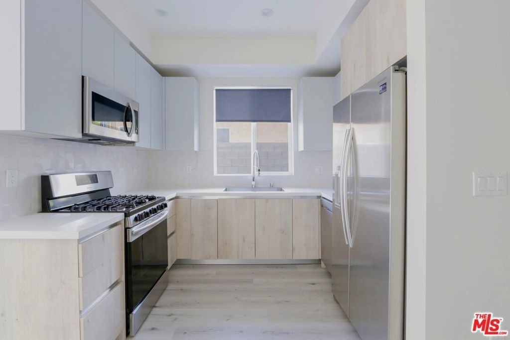 5832 Tujunga Avenue - Photo 8