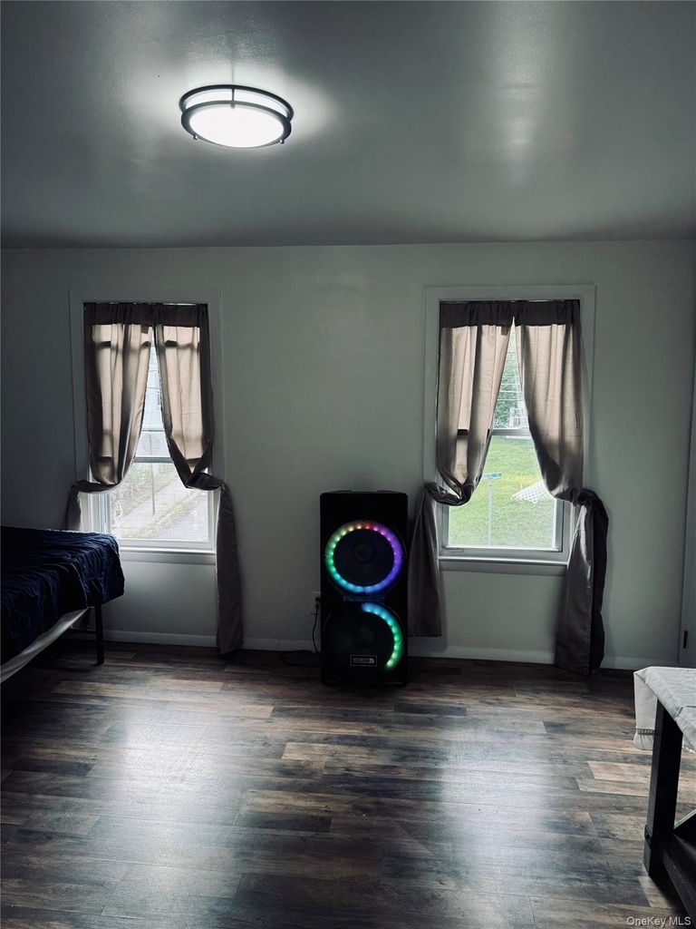 255 North Street - Photo 1