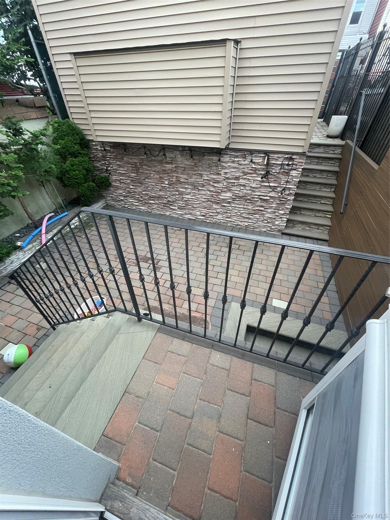 6160 56th Street - Photo 2