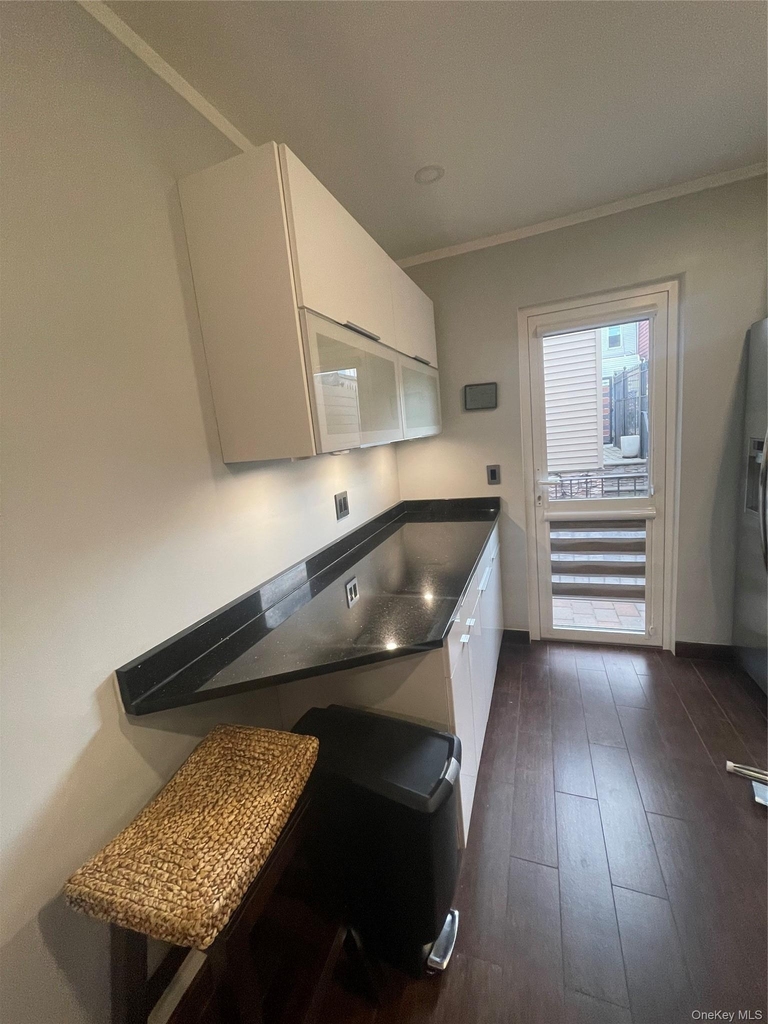 6160 56th Street - Photo 3