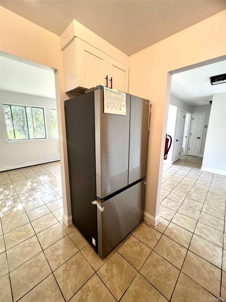 25 Ruth Court - Photo 2