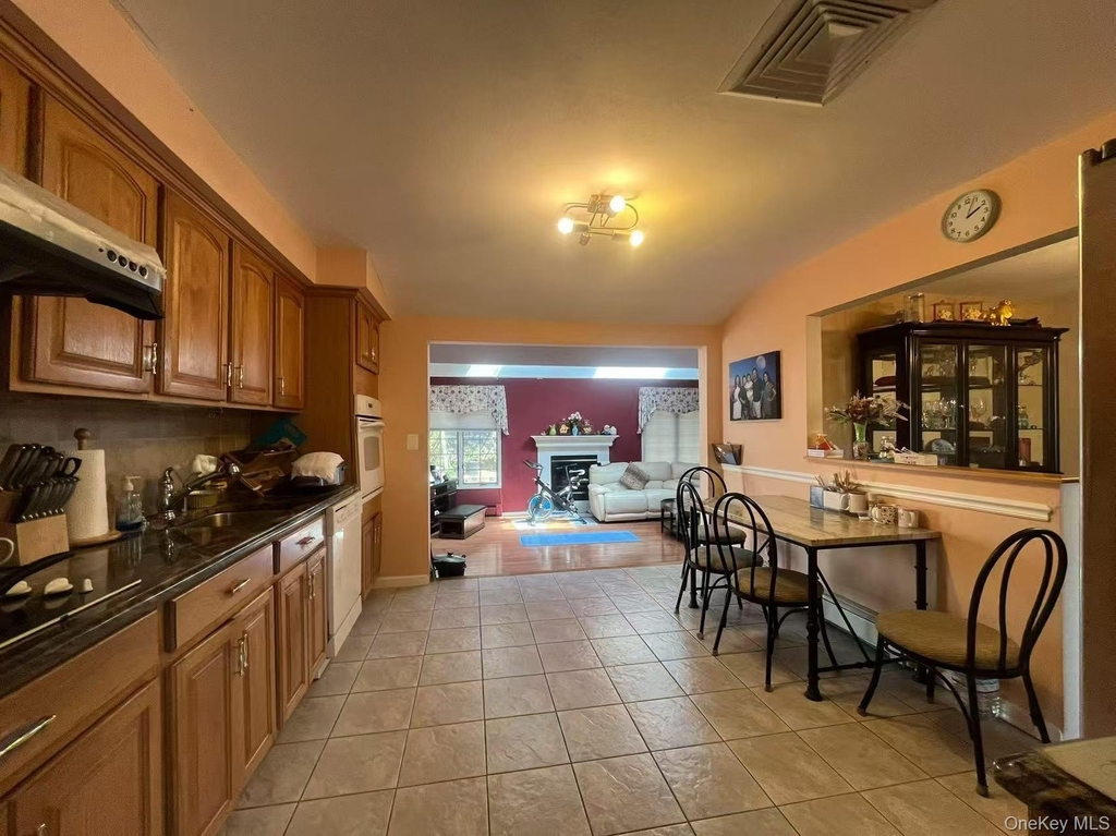 64 Todd Court - Photo 0