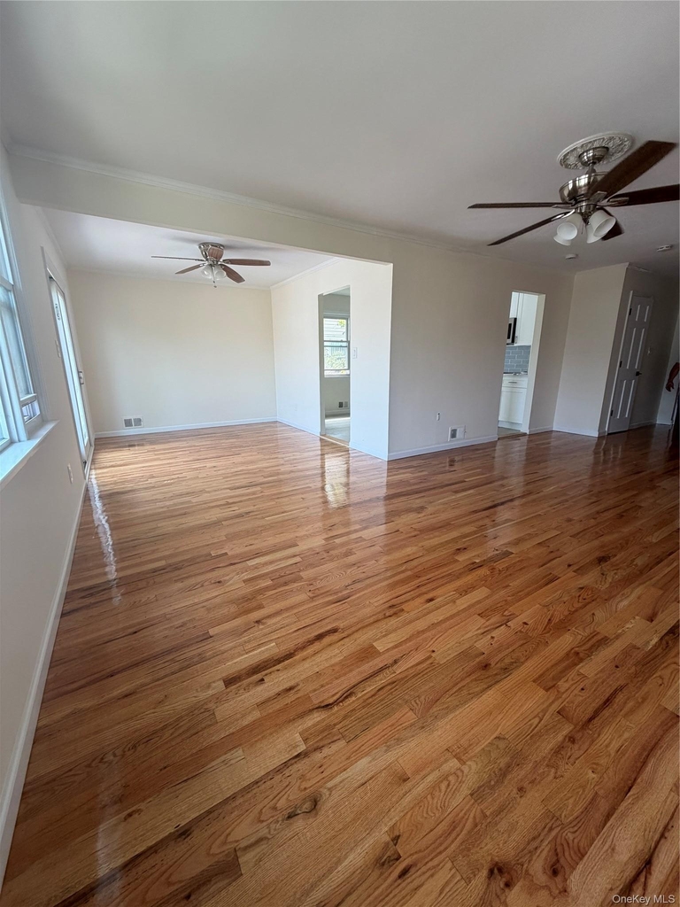 15-52 215th Street - Photo 4
