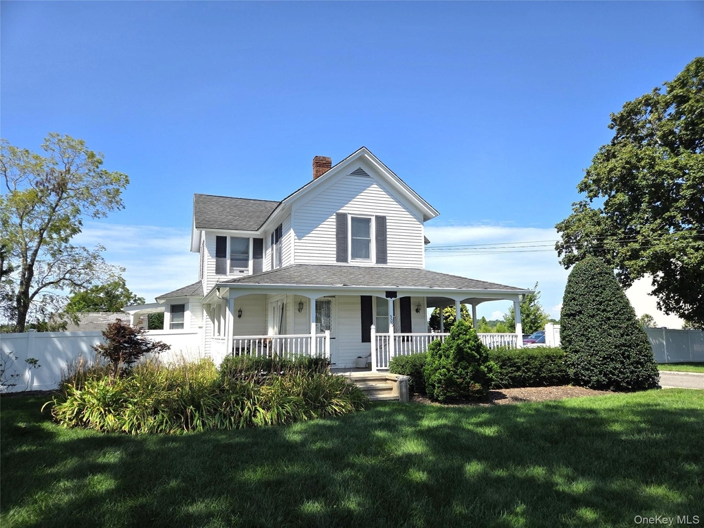 305 Edwards Avenue - Photo 1