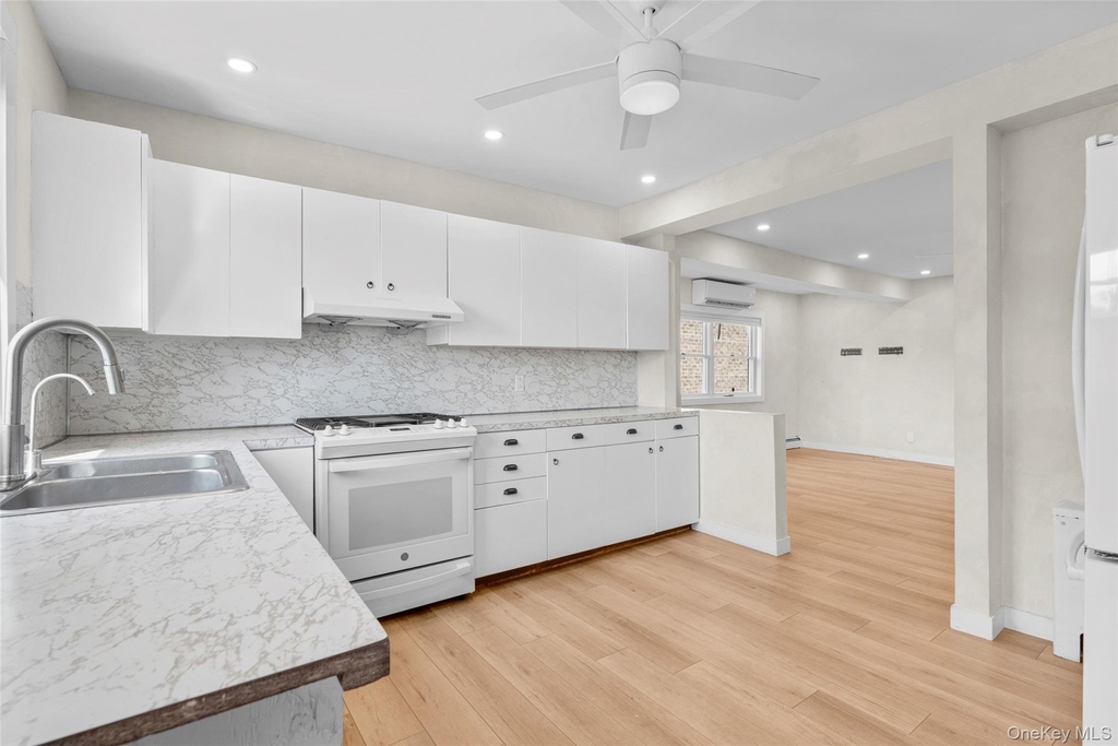 63 Storm Street - Photo 9