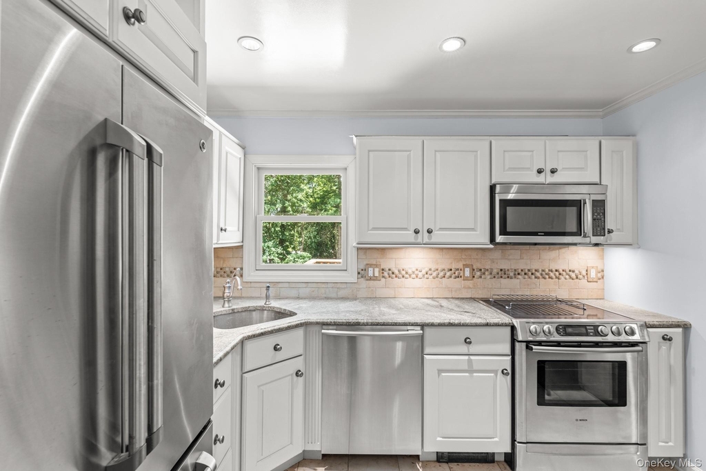 269 Woodlands Ave - Photo 11