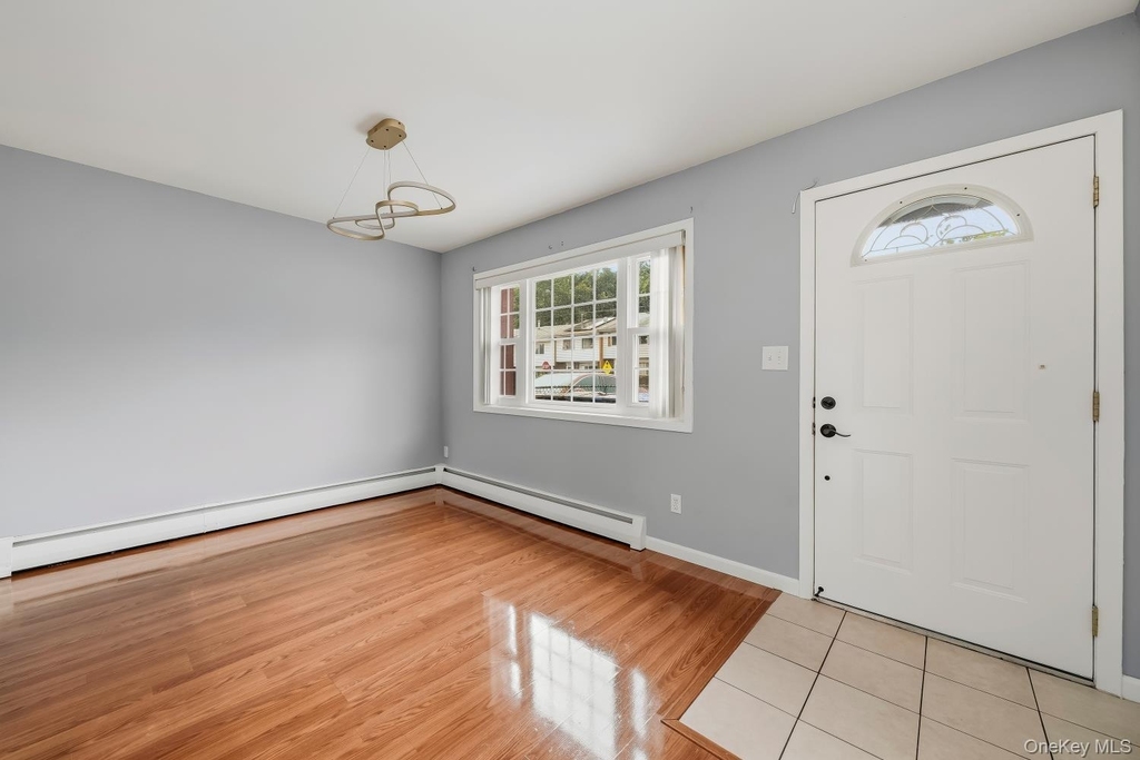 71 Roosevelt Drive - Photo 2