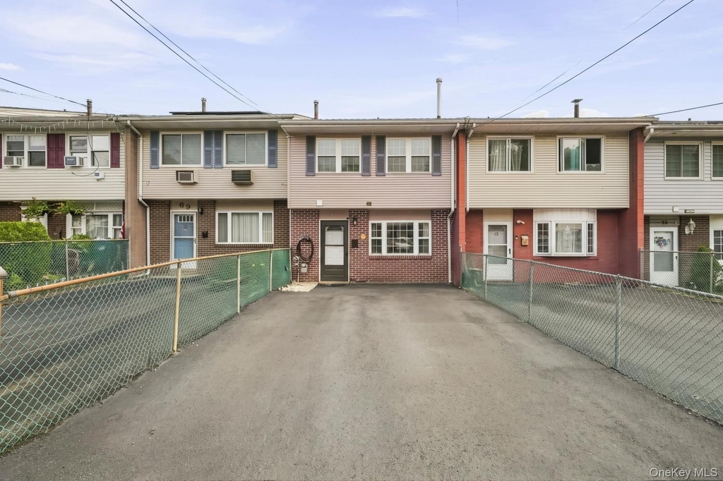 71 Roosevelt Drive - Photo 0