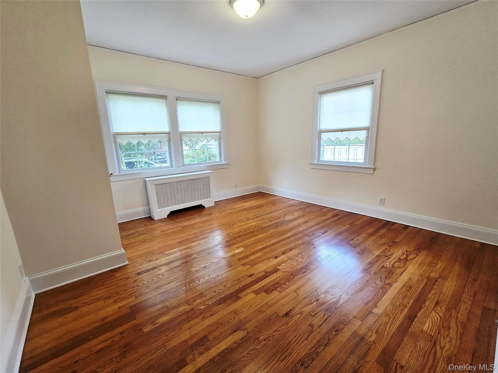 190 Bryant Avenue - Photo 6