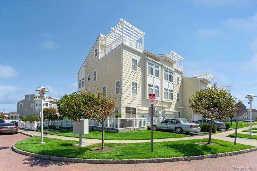 62-14b S Ocean Avenue - Photo 0