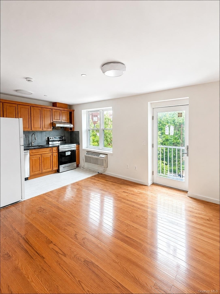 8713 Homelawn Street - Photo 4