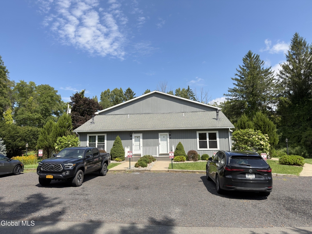 3 Salem Court - Photo 0