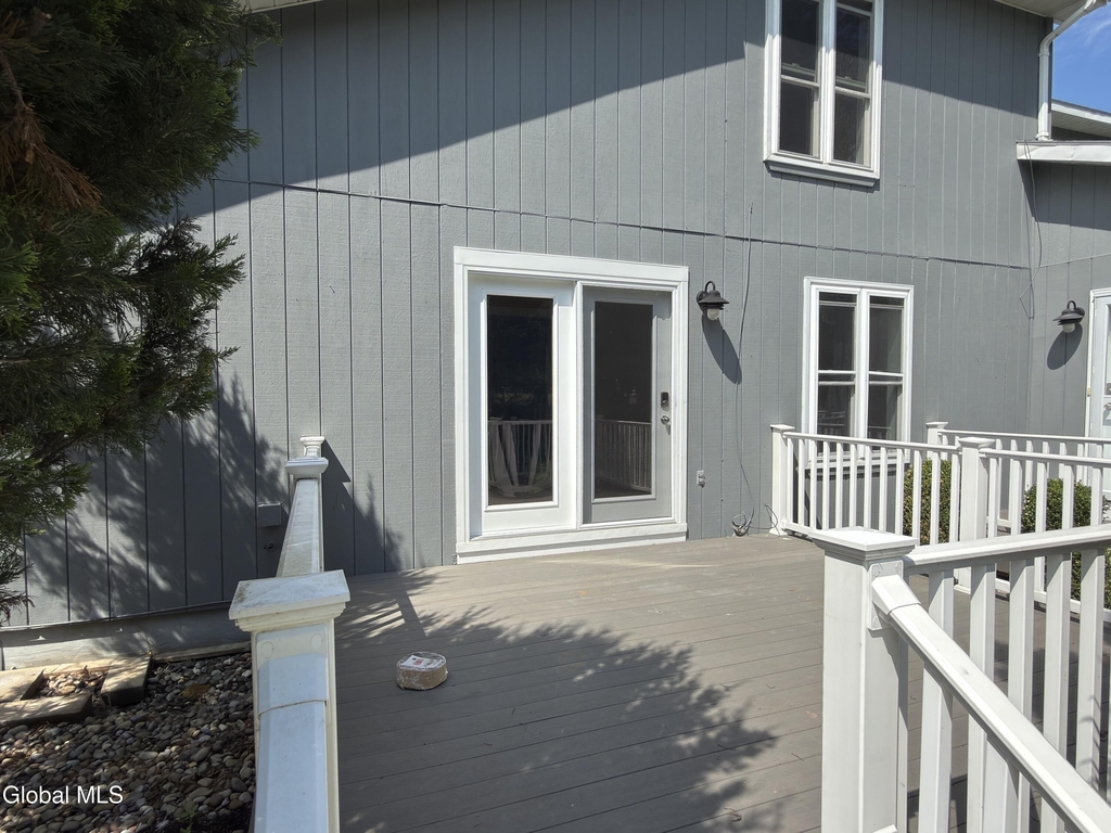 3 Salem Court - Photo 2
