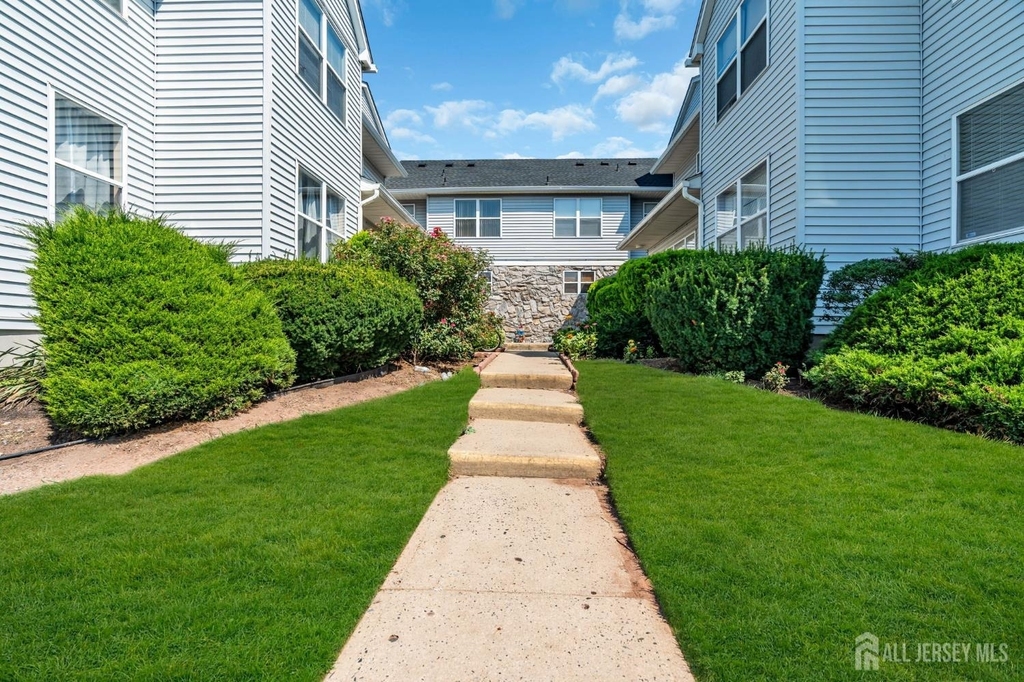 189 Bexley Lane - Photo 2