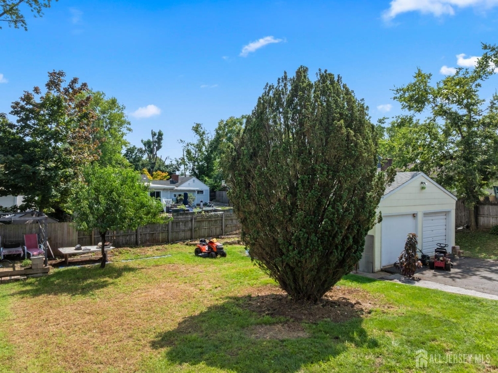 30 Runyon Avenue - Photo 9