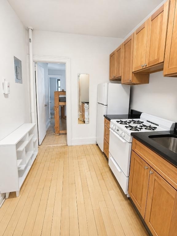 148 Sullivan Street - Photo 3