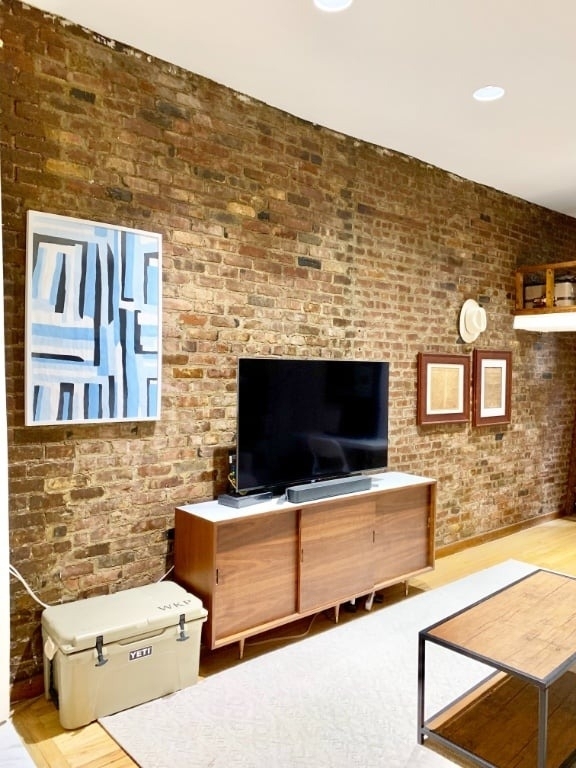 224 E 27th Street - Photo 1