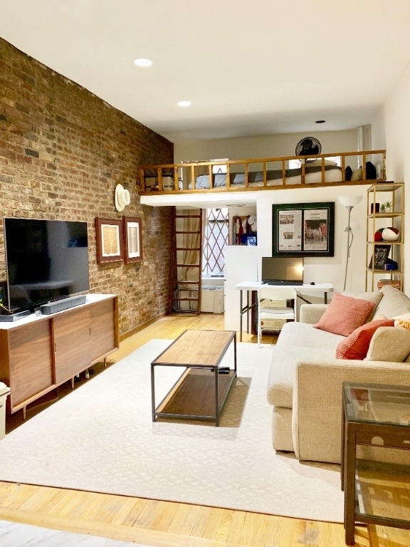 224 E 27th Street - Photo 0